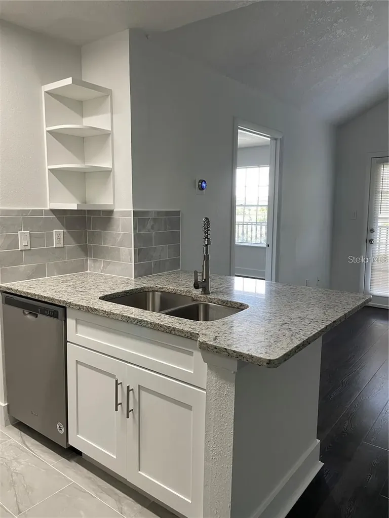 199 Afton Square Altamonte Springs FL 32714