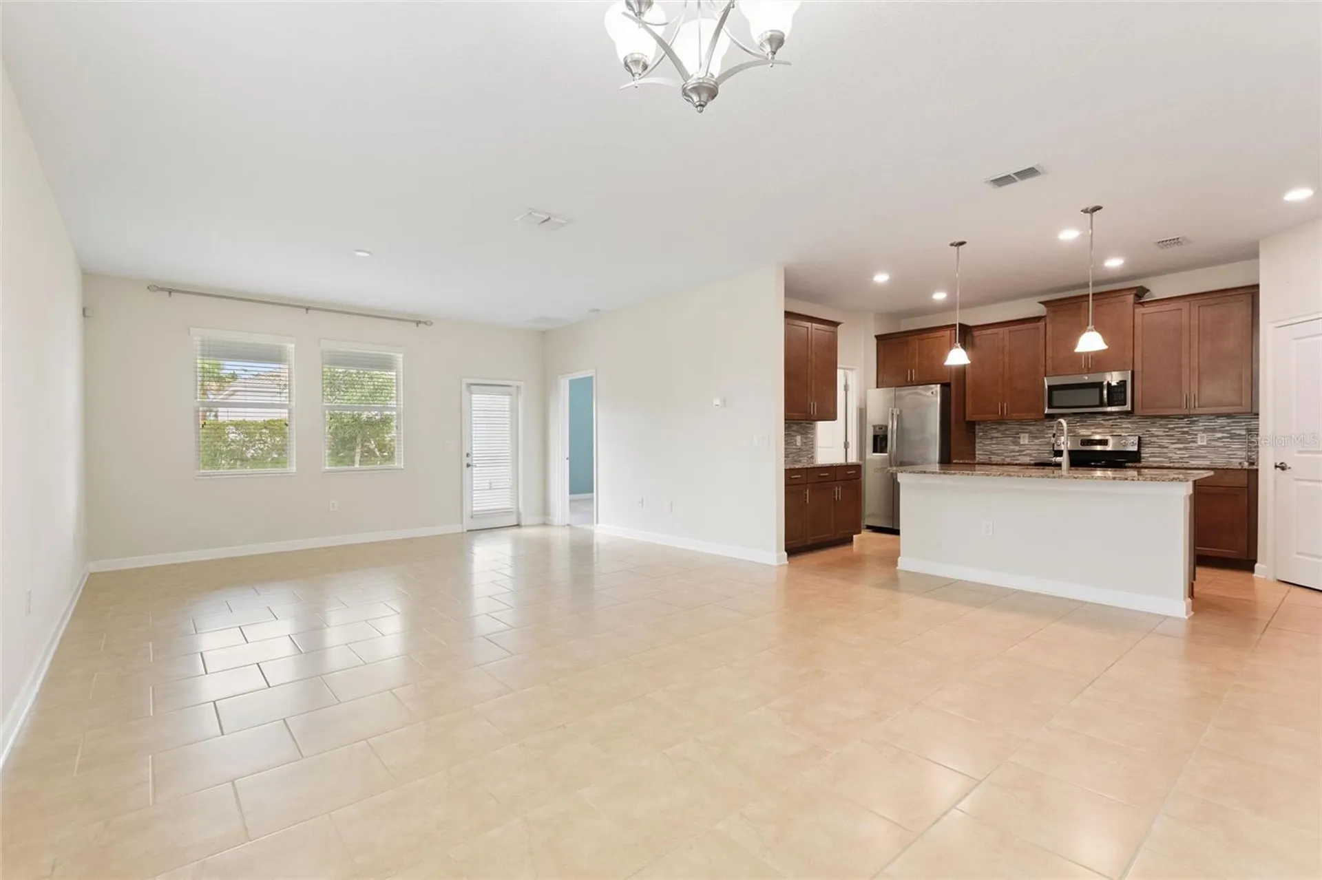 1401 Clubman Drive Davenport FL 33896