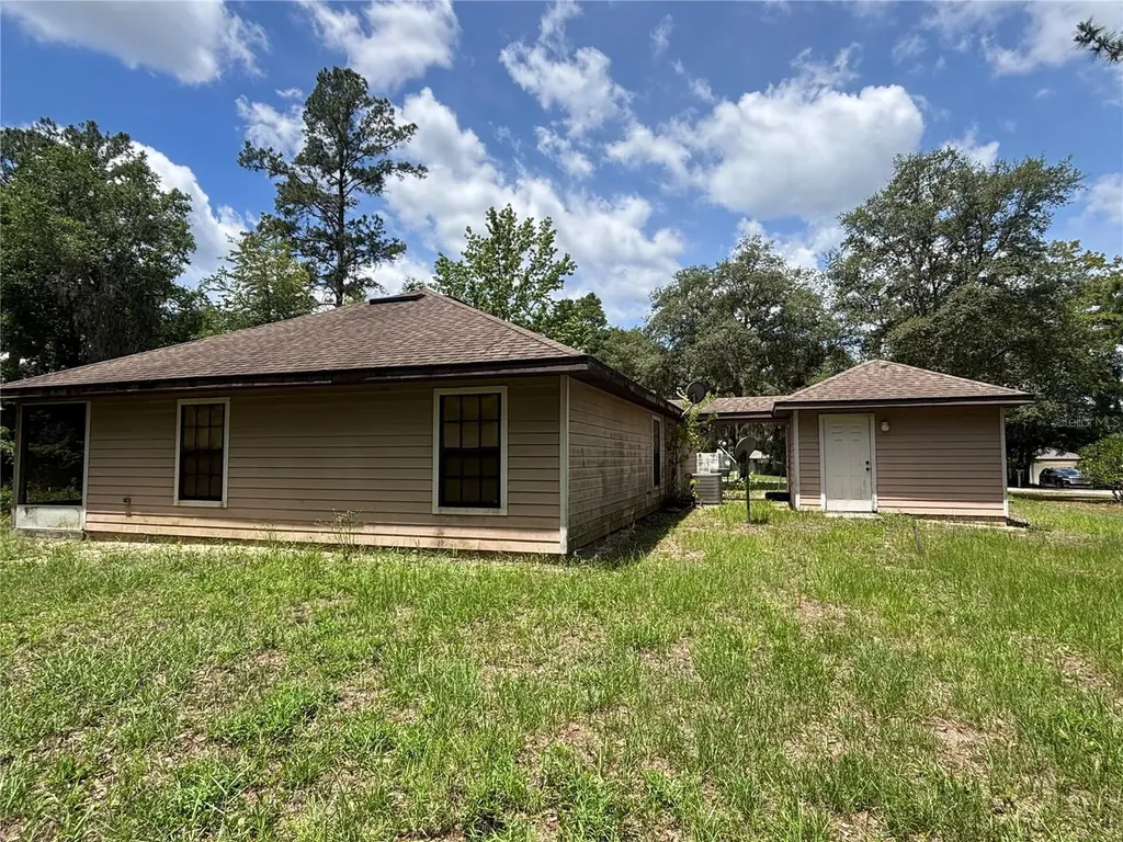5813 SE 230th Terrace Hawthorne FL 32640