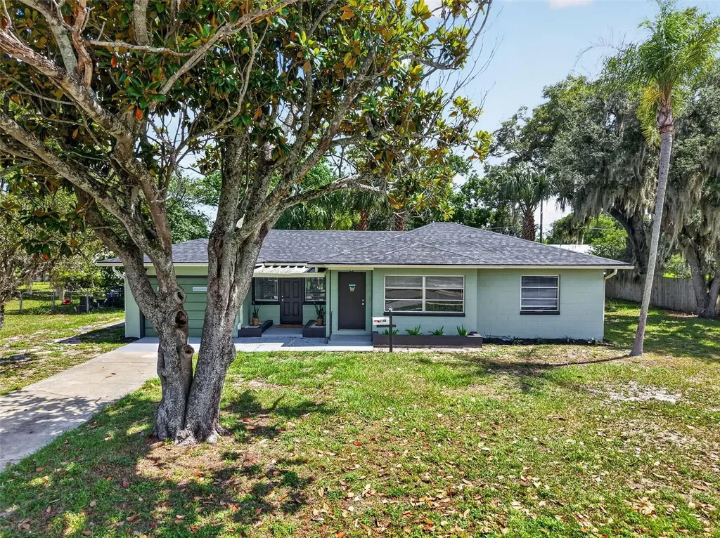 2760 Westland Road Mount Dora FL 32757