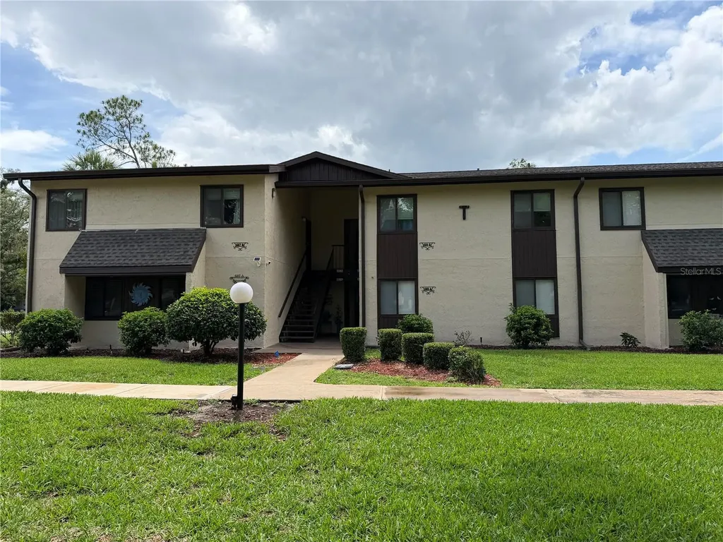 687 Midway Drive Ocala FL 34472