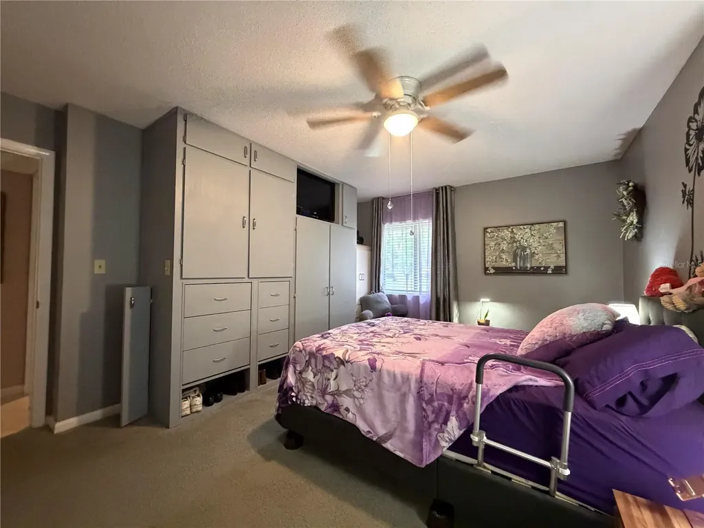 687 Midway Drive Ocala FL 34472