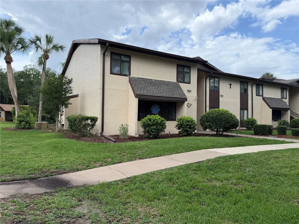 687 Midway Drive Ocala FL 34472