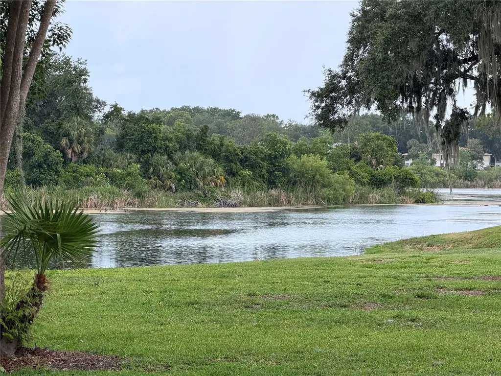 687 Midway Drive Ocala FL 34472