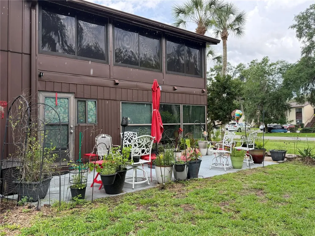 687 Midway Drive Ocala FL 34472