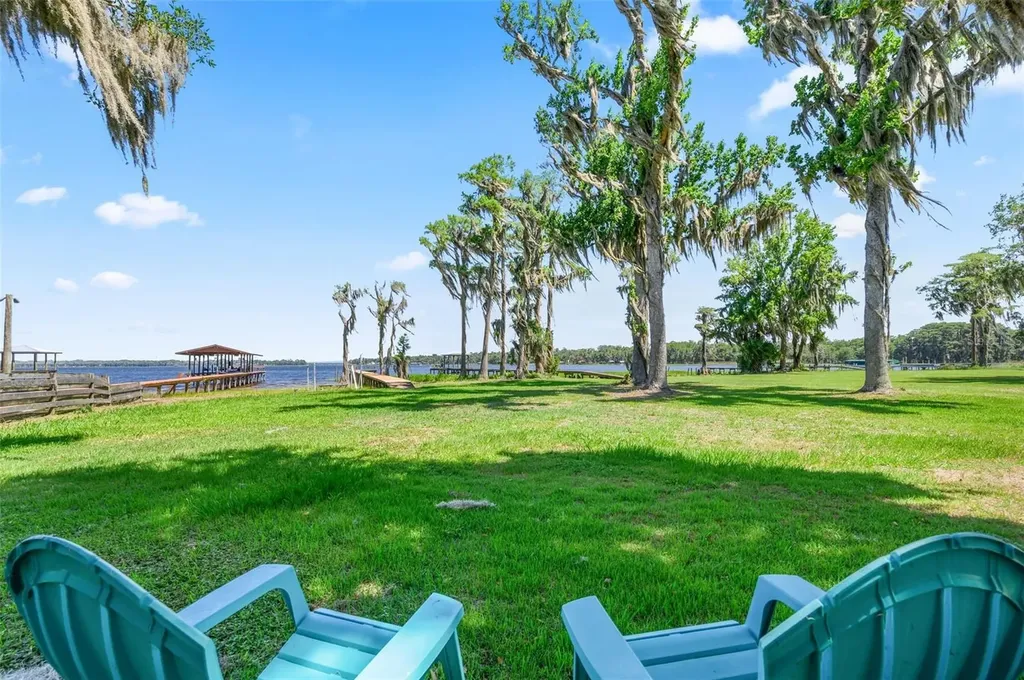 12525 NE 204th Terrace Waldo FL 32694