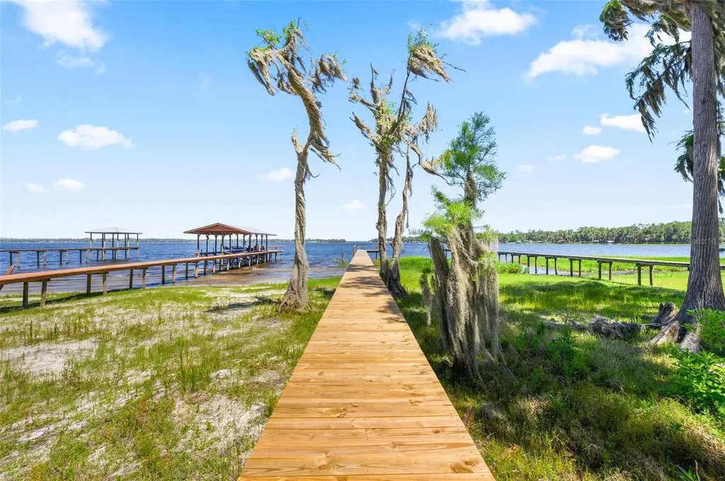 12525 NE 204th Terrace Waldo FL 32694