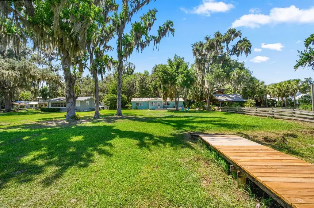 12525 NE 204th Terrace Waldo FL 32694