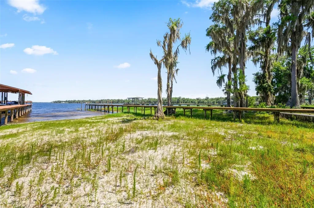 12525 NE 204th Terrace Waldo FL 32694