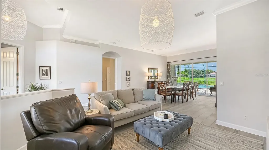 7151 Wainscott Court Sarasota FL 34238