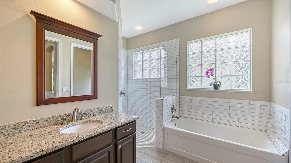 7151 Wainscott Court Sarasota FL 34238