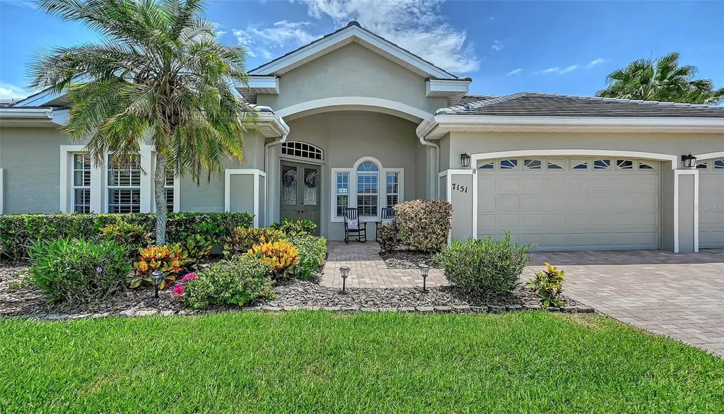 7151 Wainscott Court Sarasota FL 34238