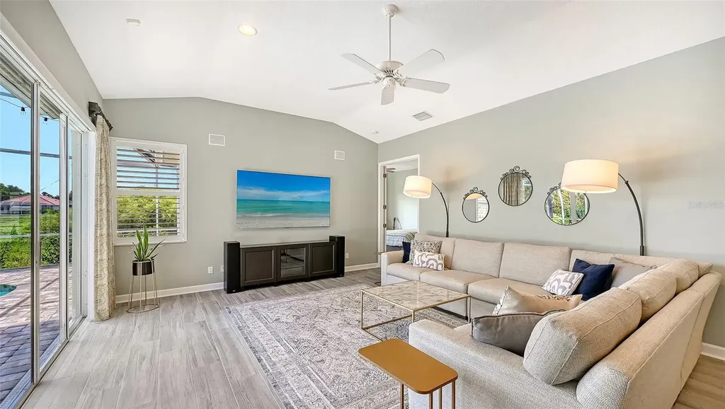 7151 Wainscott Court Sarasota FL 34238