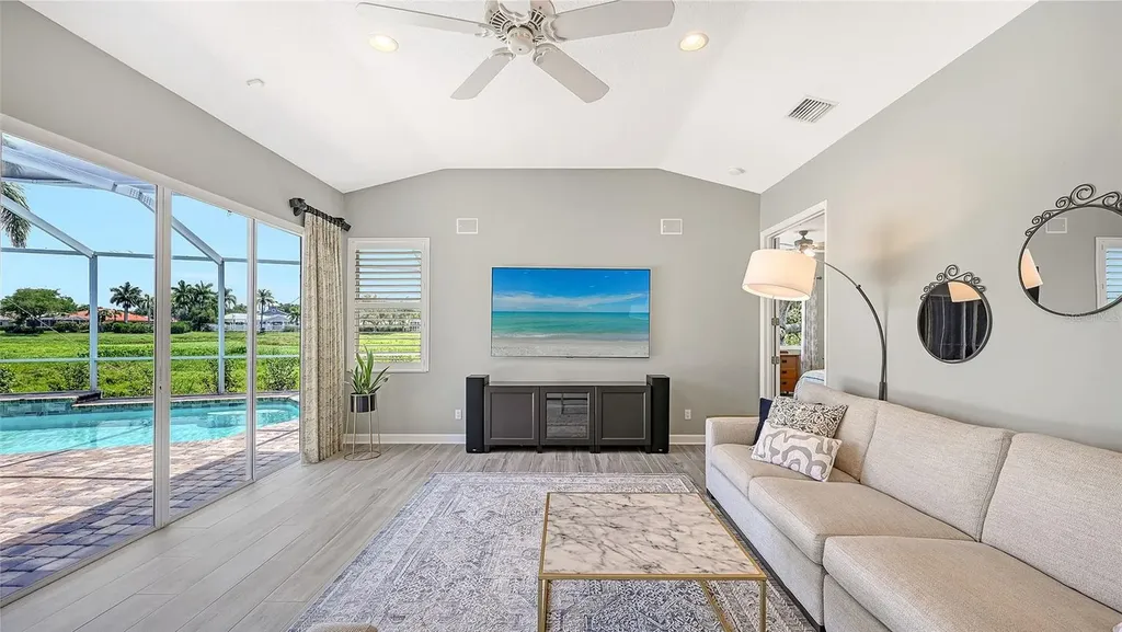 7151 Wainscott Court Sarasota FL 34238