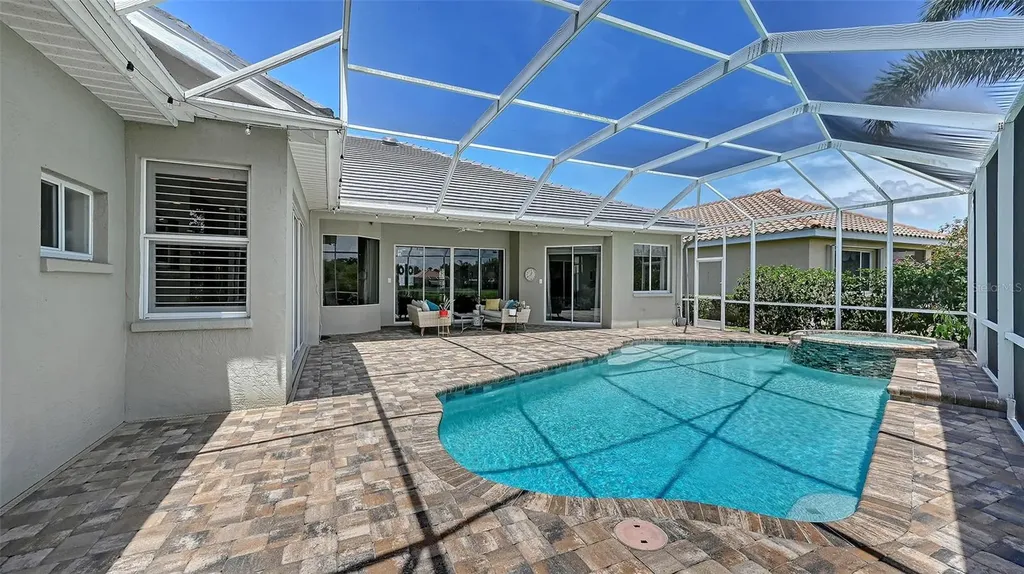 7151 Wainscott Court Sarasota FL 34238