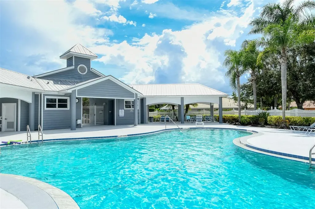 7151 Wainscott Court Sarasota FL 34238