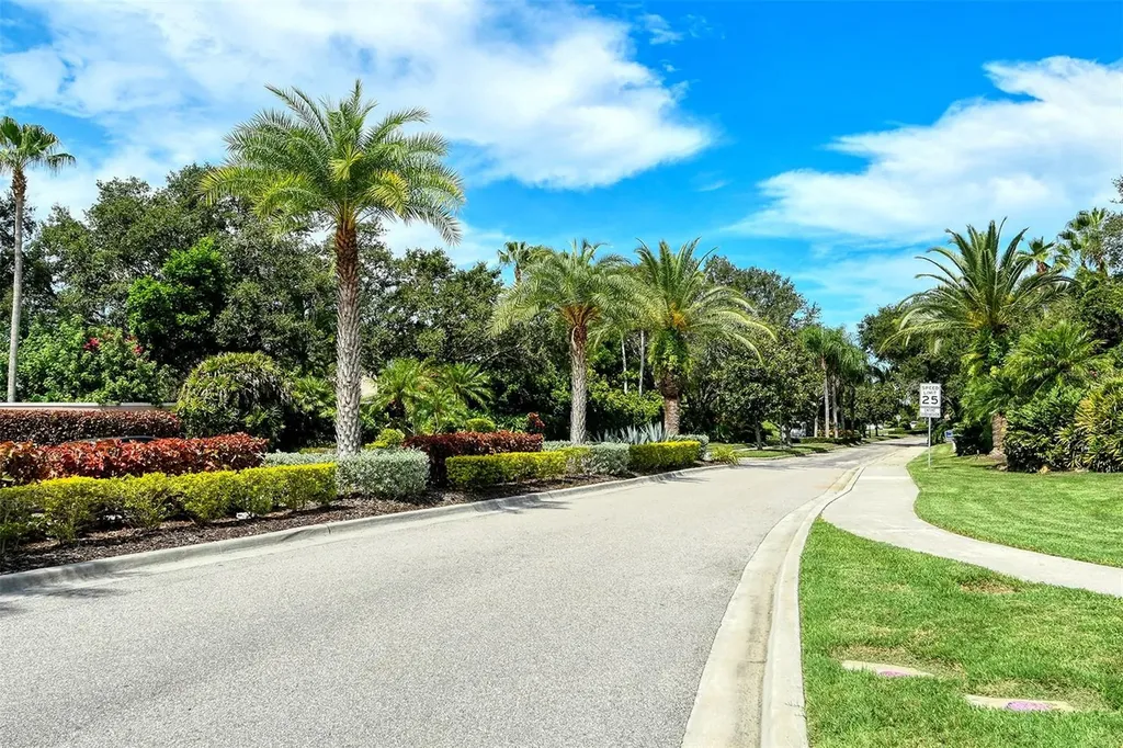 7151 Wainscott Court Sarasota FL 34238