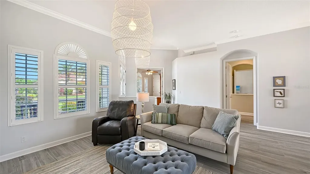 7151 Wainscott Court Sarasota FL 34238