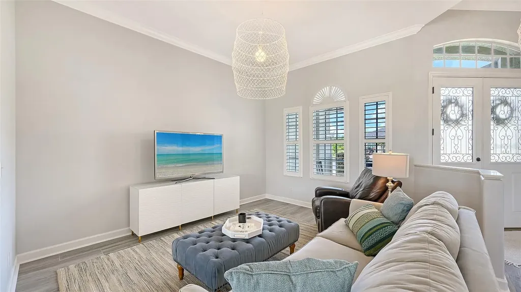 7151 Wainscott Court Sarasota FL 34238