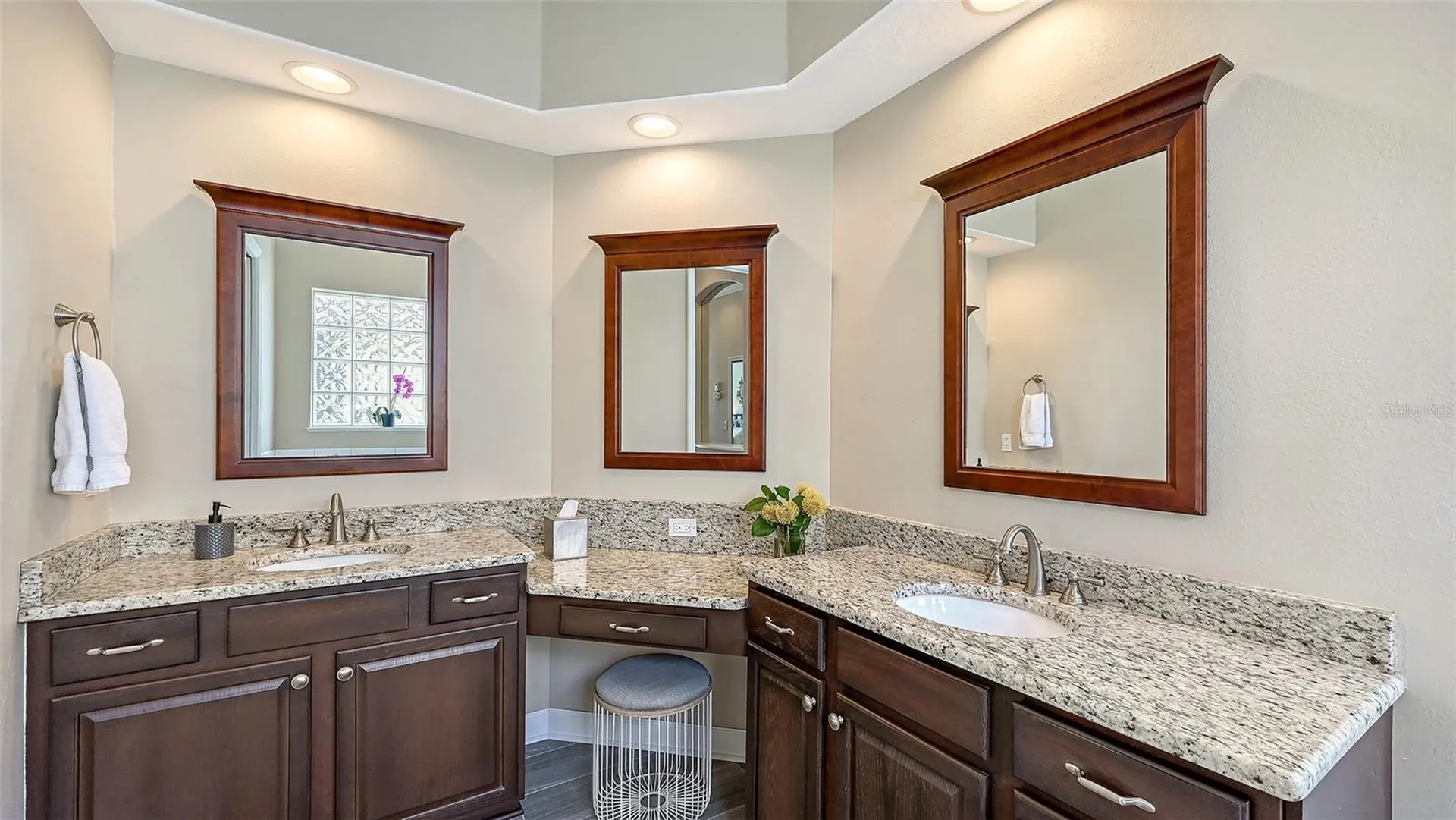 7151 Wainscott Court Sarasota FL 34238
