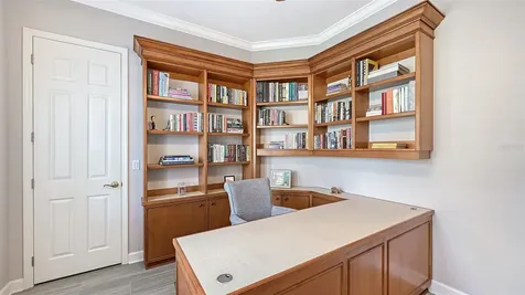 7151 Wainscott Court Sarasota FL 34238