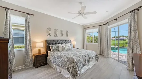 7151 Wainscott Court Sarasota FL 34238