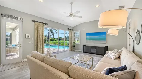 7151 Wainscott Court Sarasota FL 34238