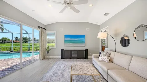 7151 Wainscott Court Sarasota FL 34238