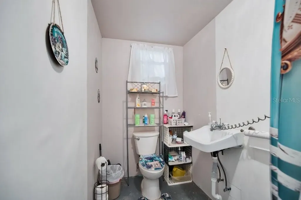 18222 Lynbrook Road Orlando FL 32820
