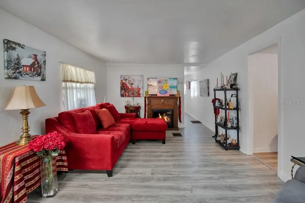 18222 Lynbrook Road Orlando FL 32820