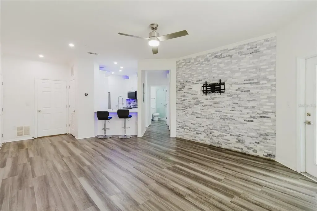 10019 Courtney Palms Boulevard Tampa FL 33619