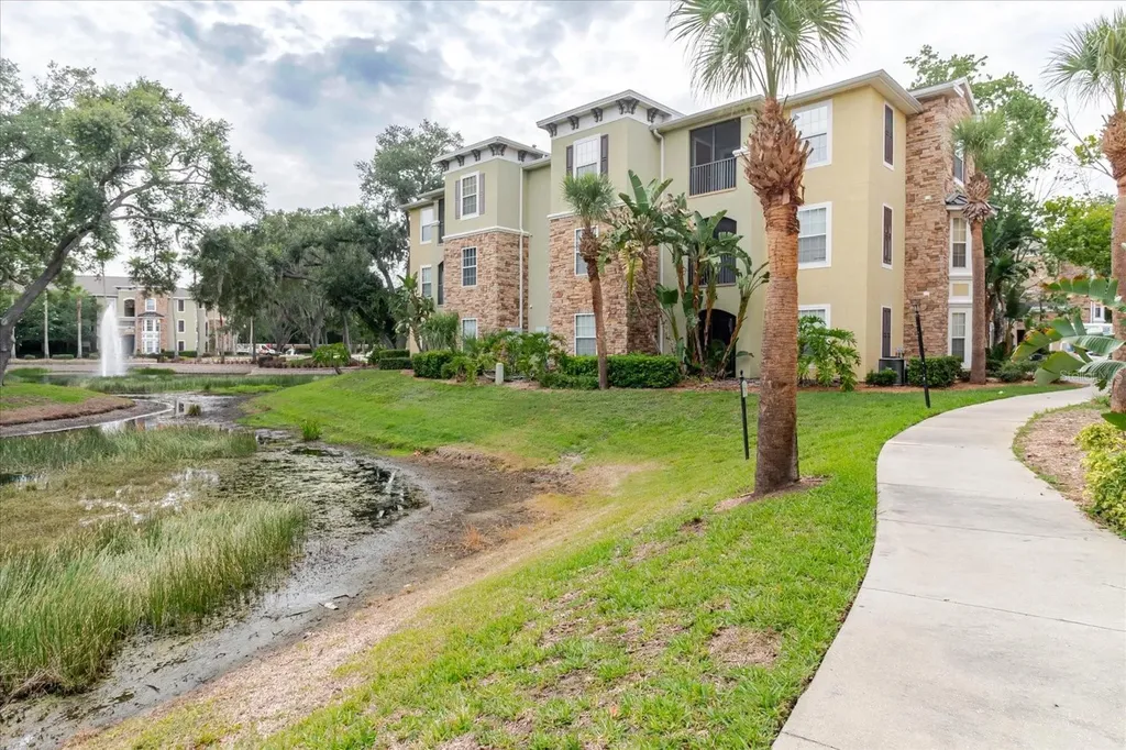 10019 Courtney Palms Boulevard Tampa FL 33619
