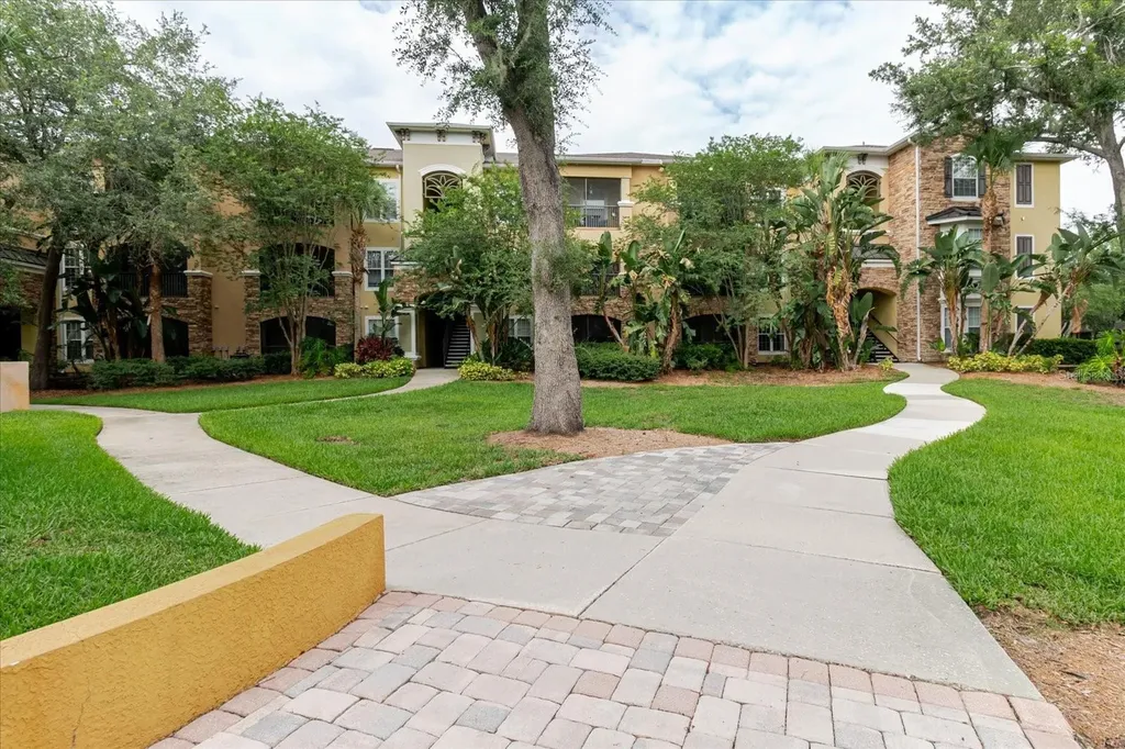 10019 Courtney Palms Boulevard Tampa FL 33619