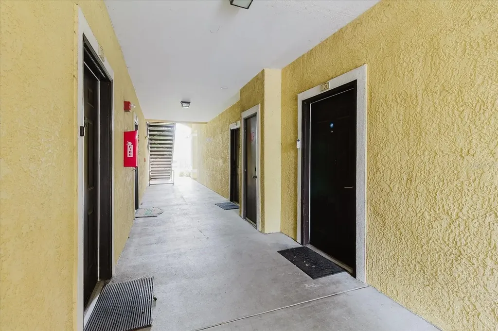10019 Courtney Palms Boulevard Tampa FL 33619