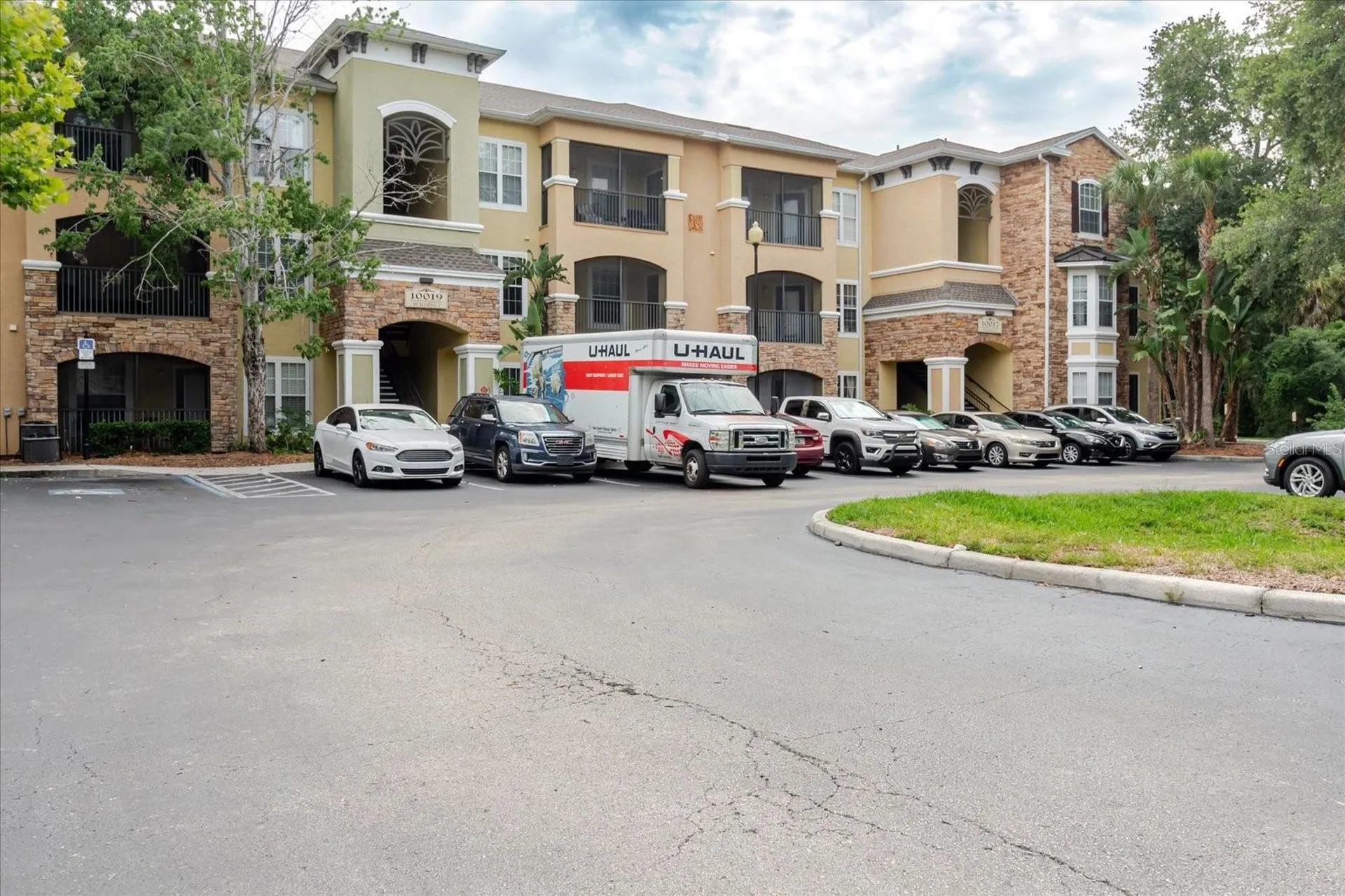 10019 Courtney Palms Boulevard Tampa FL 33619