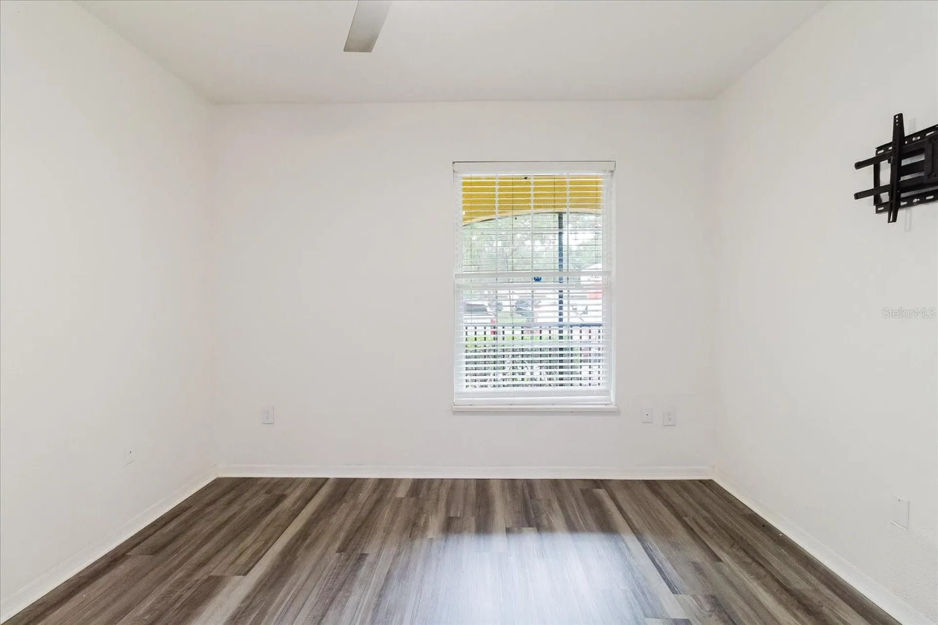 10019 Courtney Palms Boulevard Tampa FL 33619