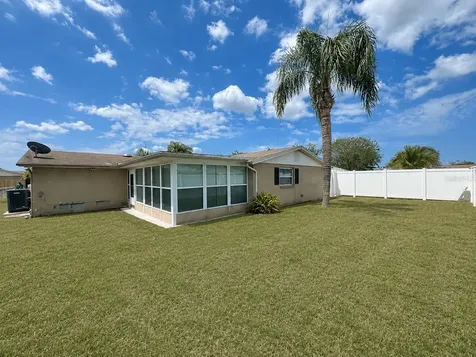 3711 Redwood Drive Holiday FL 34691