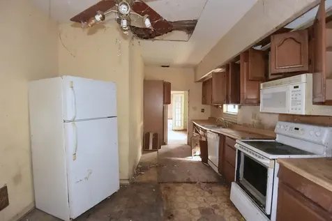 111 W Powhatan Avenue Tampa FL 33604