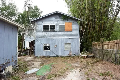 111 W Powhatan Avenue Tampa FL 33604