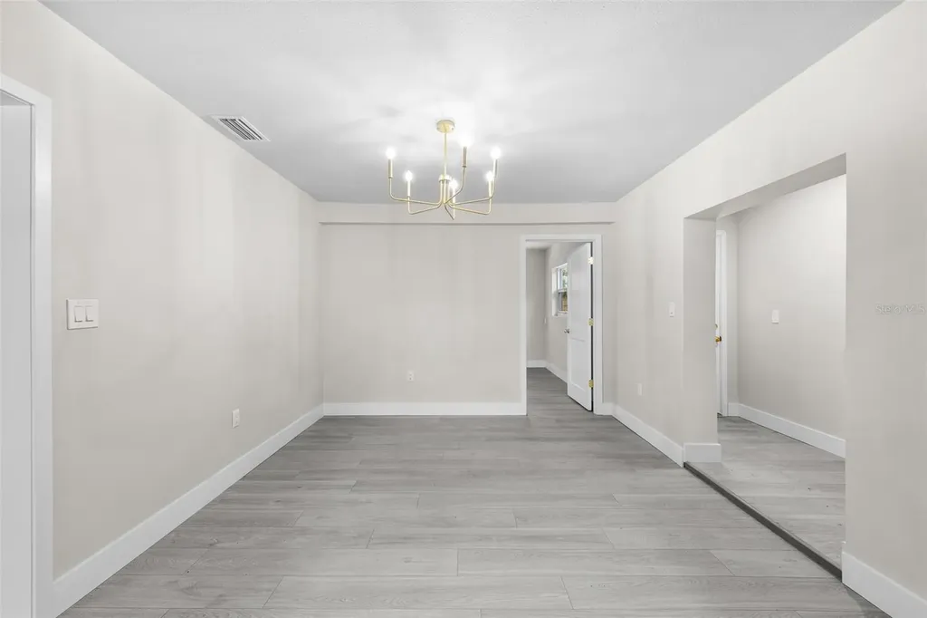 2001 E Powhatan Avenue Tampa FL 33610