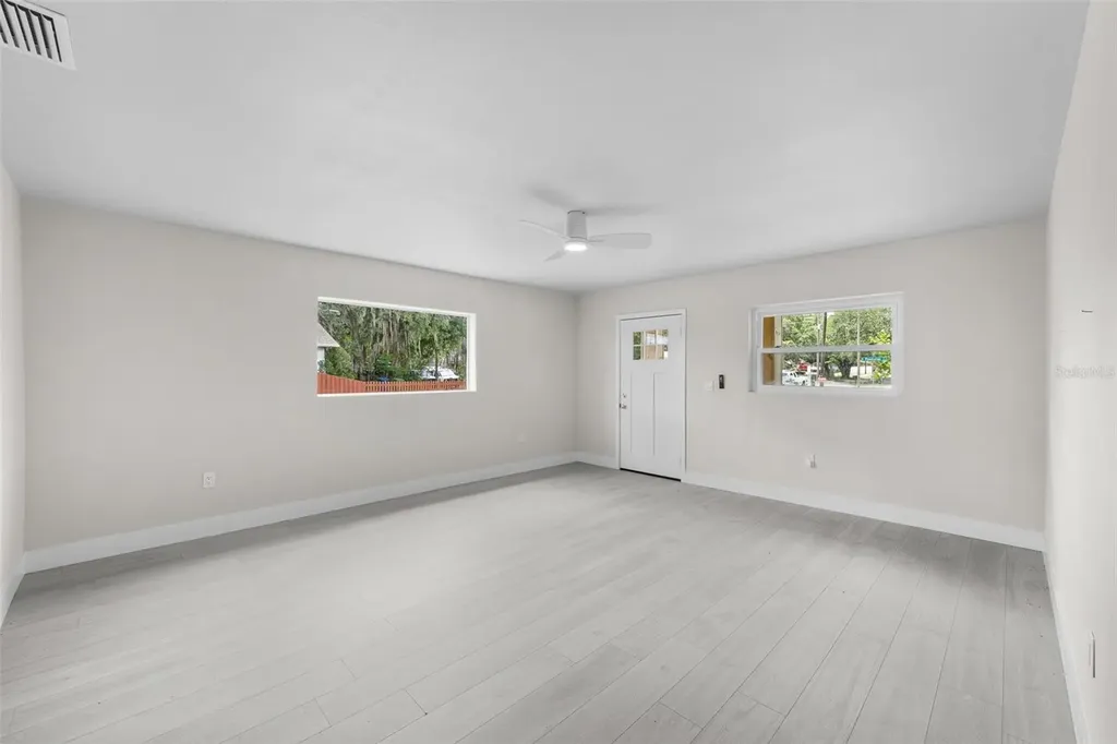 2001 E Powhatan Avenue Tampa FL 33610