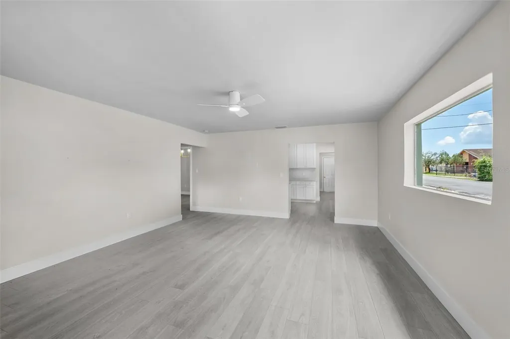 2001 E Powhatan Avenue Tampa FL 33610