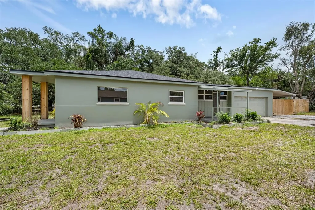 2001 E Powhatan Avenue Tampa FL 33610