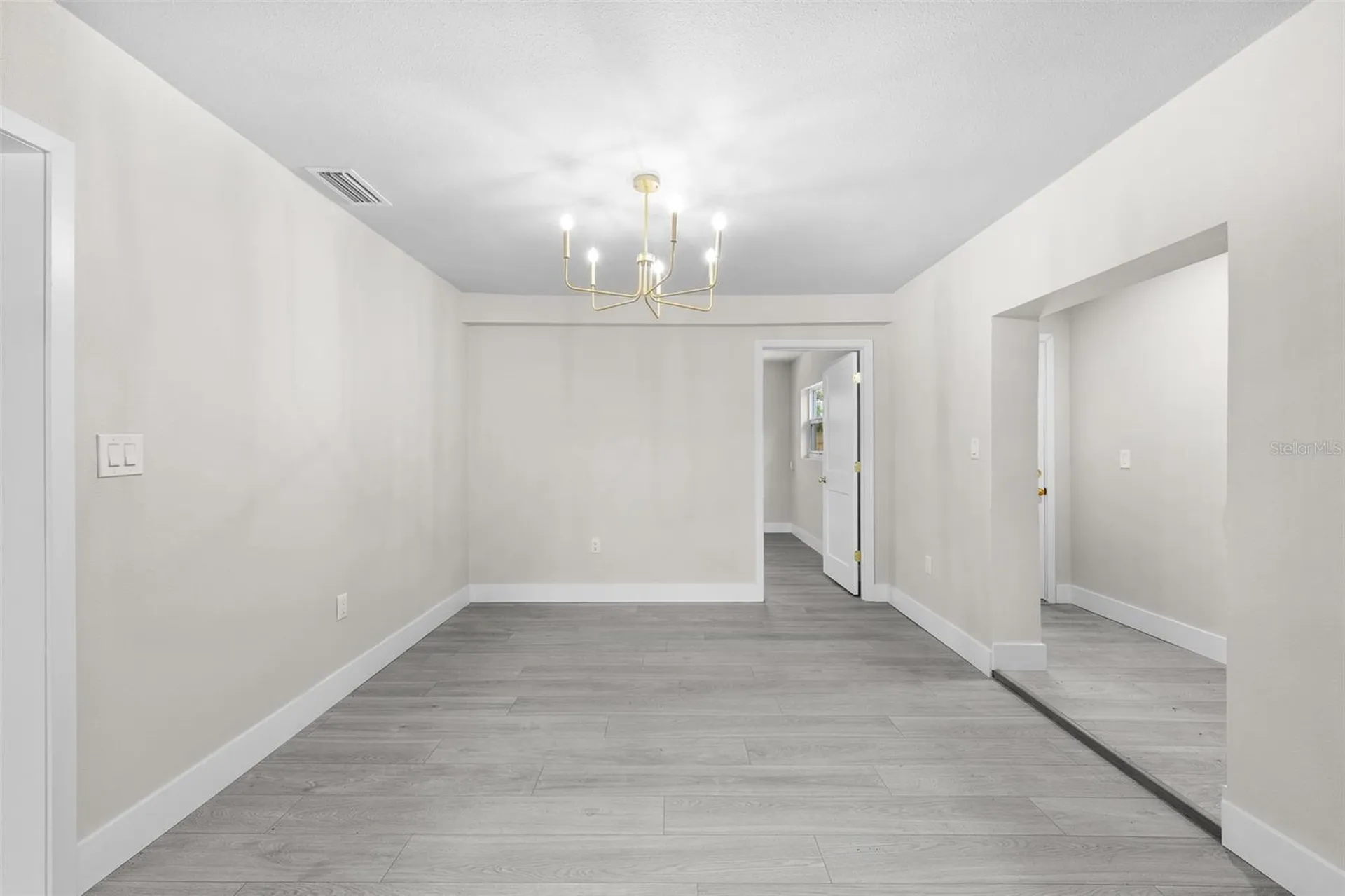 2001 E Powhatan Avenue Tampa FL 33610