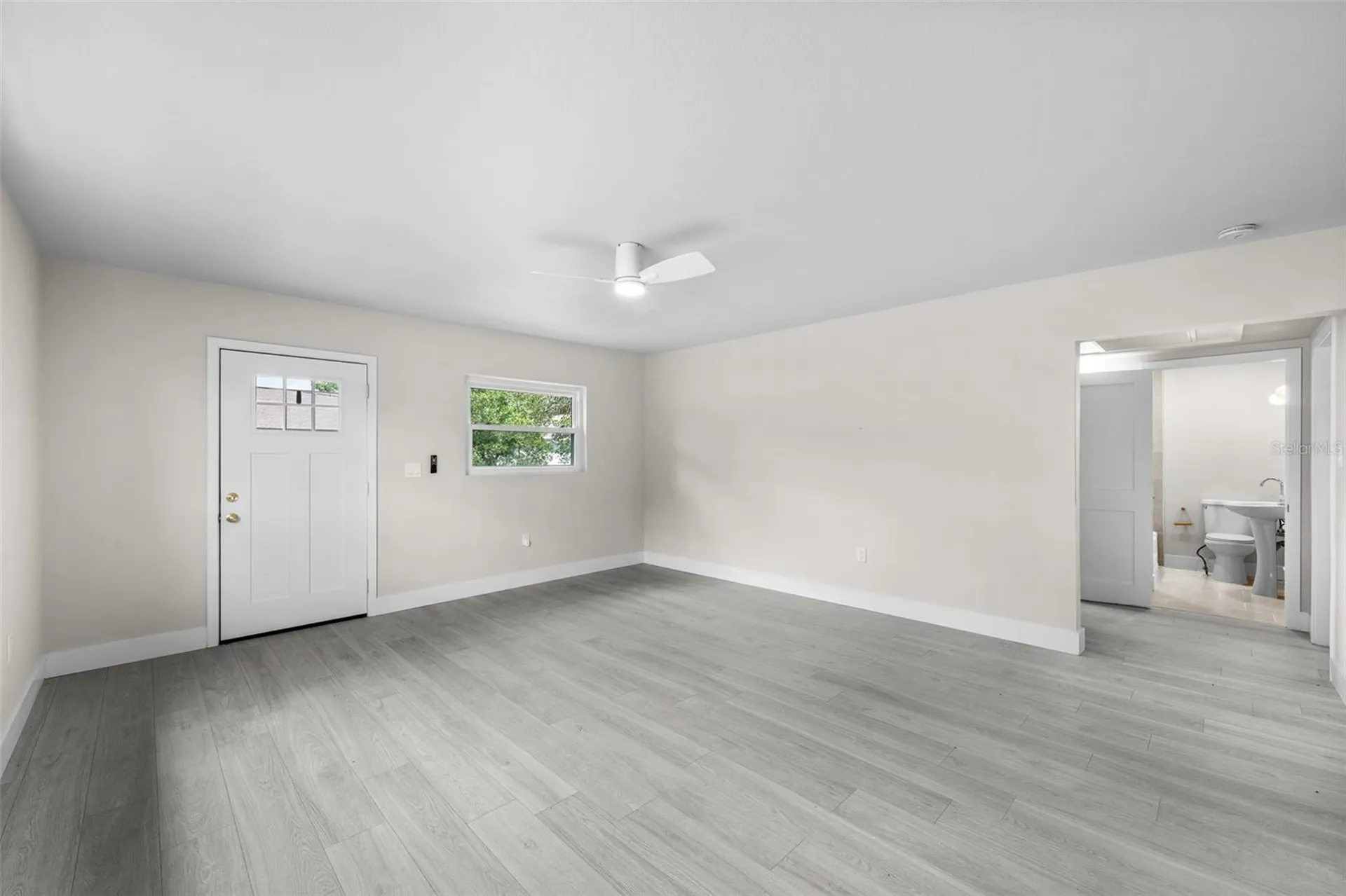 2001 E Powhatan Avenue Tampa FL 33610
