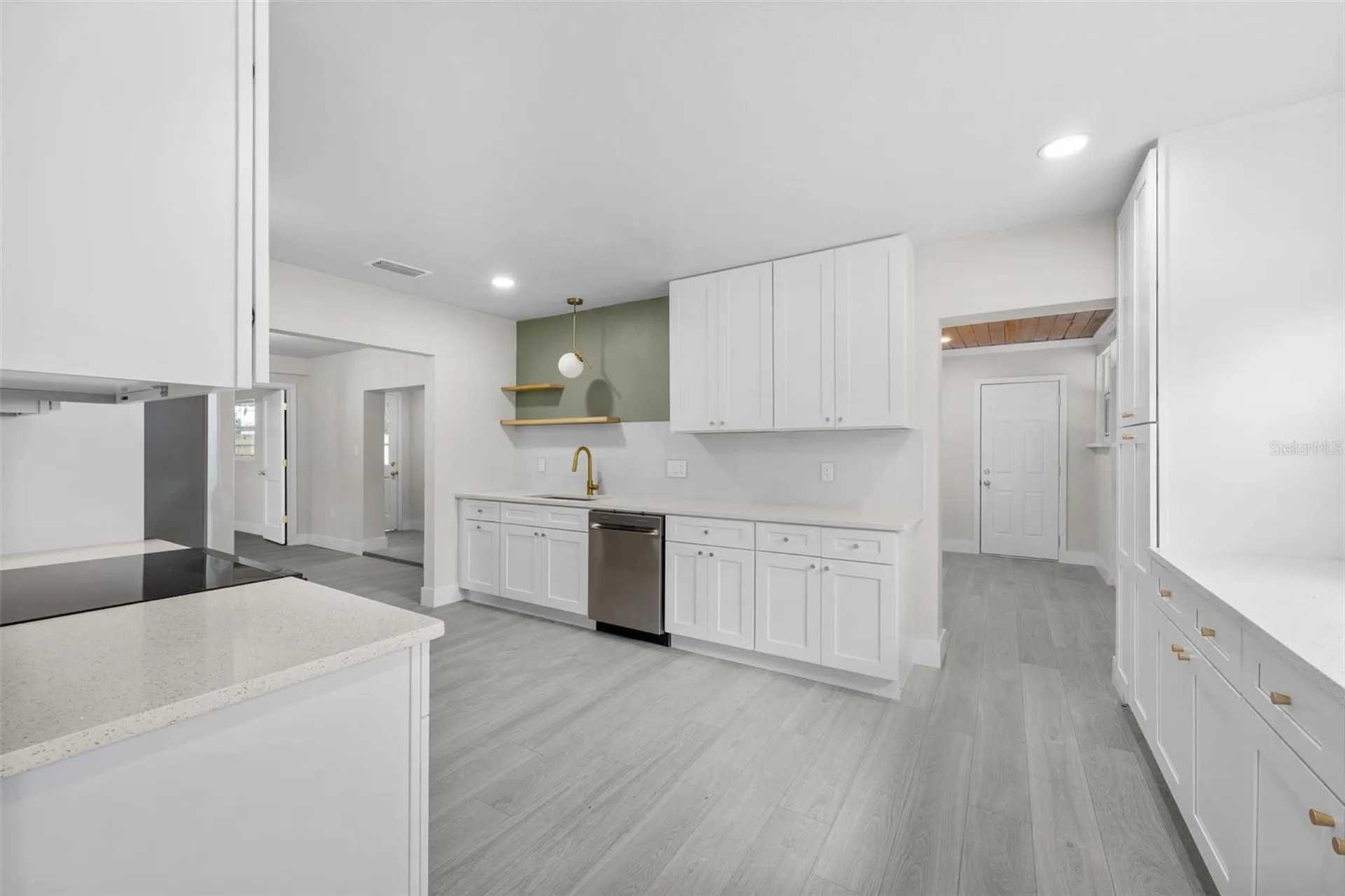 2001 E Powhatan Avenue Tampa FL 33610