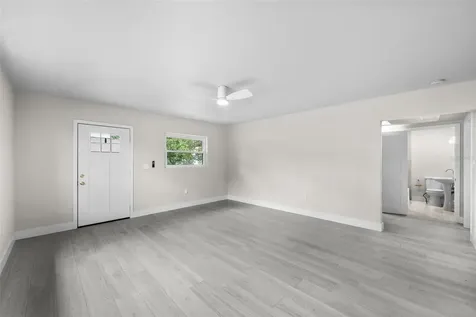 2001 E Powhatan Avenue Tampa FL 33610