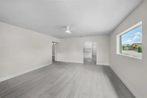2001 E Powhatan Avenue Tampa FL 33610