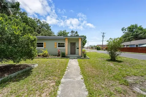 2001 E Powhatan Avenue Tampa FL 33610