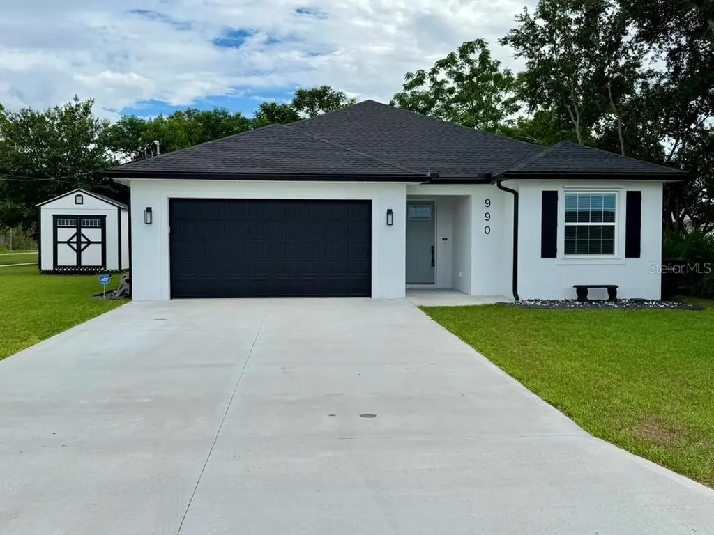 990 Thomas Road Eagle Lake FL 33839